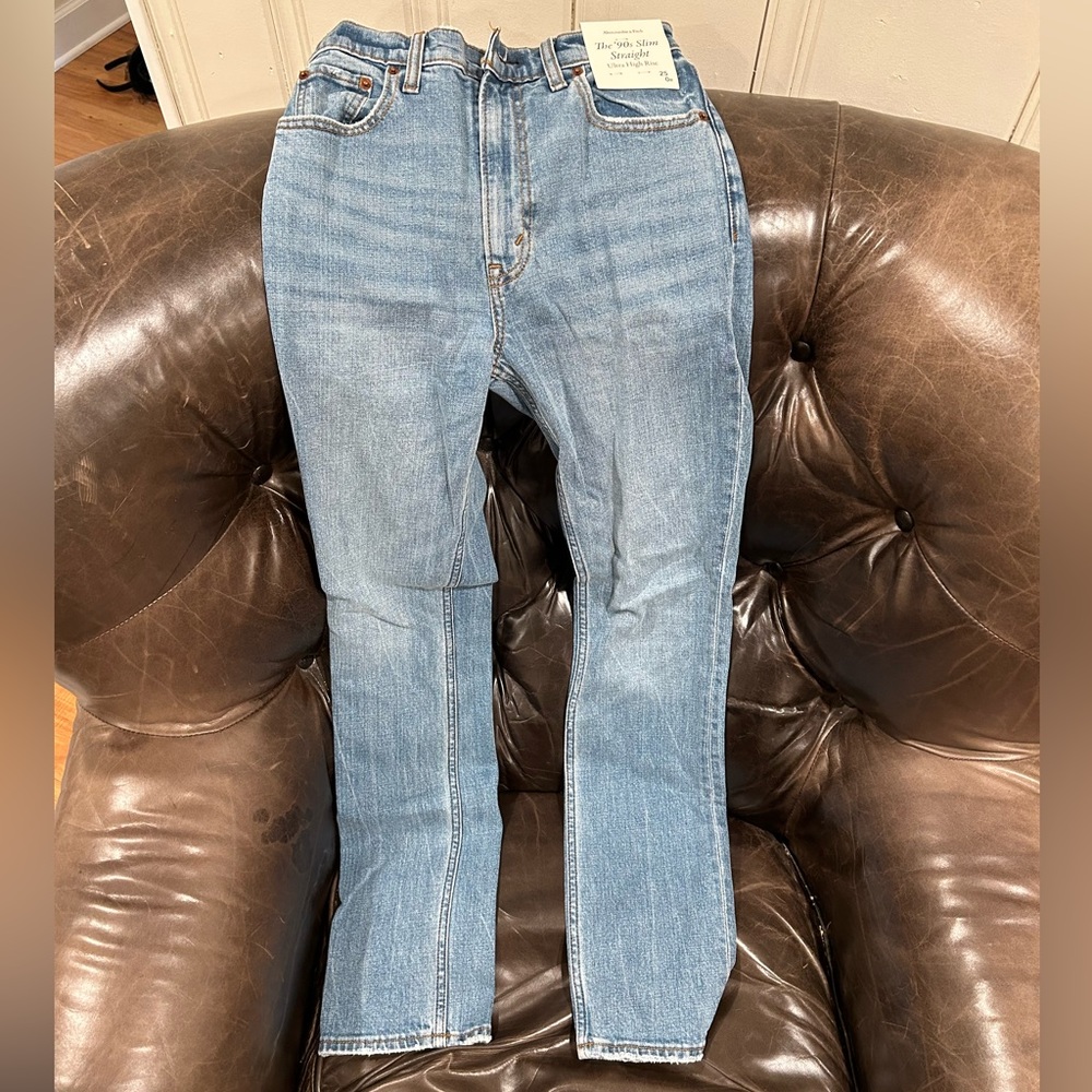 Very cute straight leg jeans!